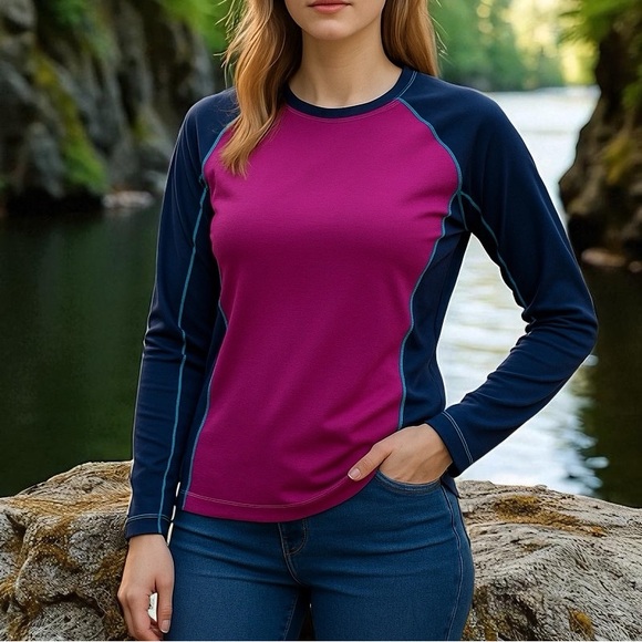 Patagonia Tops - PATAGONIA Capilene 3 Midweight Crew Baselayer Long Sleeve in Fuchsia / Blue L